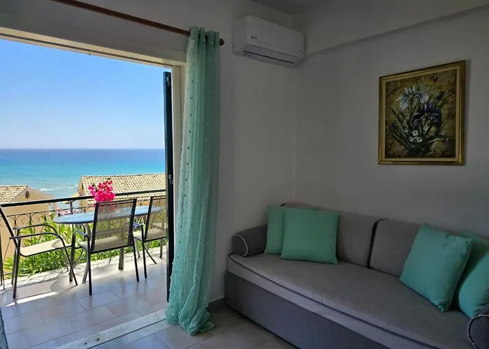 Corfu Dream Holidays Standarts Апартаменты *